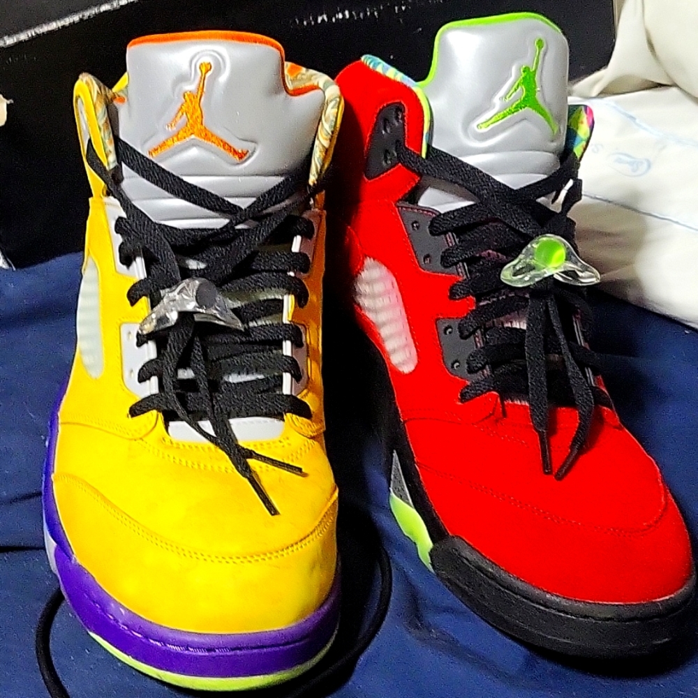 Jordan Mens Multicolor Left Yellow Right Red Athletic Shoes